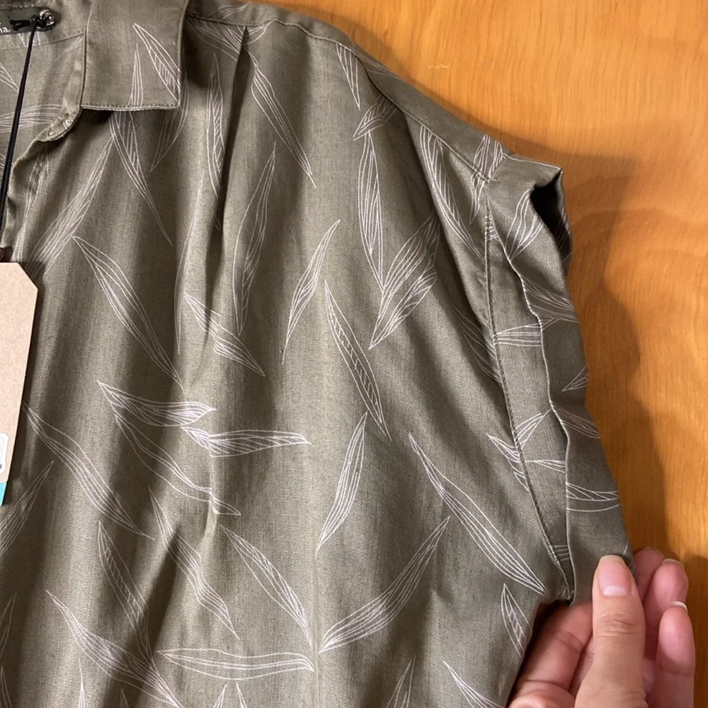 NWT PrAna Fremont Woven Top in Rye Green Leaves. Size S - Picture 5 of 11